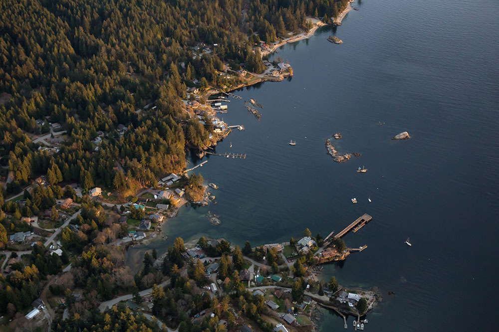 Aerial view of the luxury homes in Halfmoon Bay, Sechelt, Sunshine Coast, British Columbia, Canada.